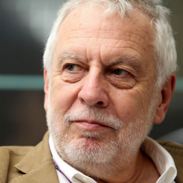 Nolan Bushnell Mani Image